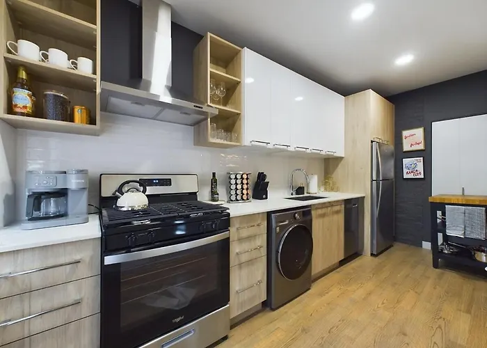 Speakeasy Serenity Retreat Apartment *